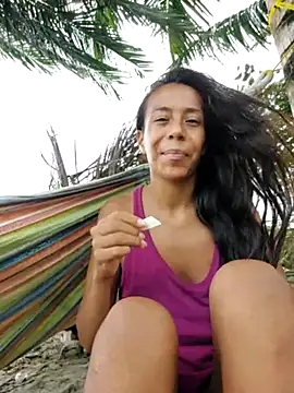 Luna-Natural online show from 10-27-25, 04:00