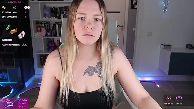 Snapshot of Emma_Bryan chatting on 02-26-26, 08:41 Emma Bryan online show from 02-26-26, 08:41