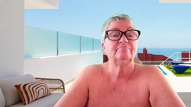 GrannyChrissy68 online show from 06-15-26, 01:46