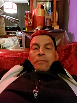 gayphotograper online show from 12-20-25, 09:22