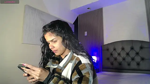 Snapshot of ximena_diaz chatting on 09-11-25, 08:42 ximena diaz online show from 09-11-25, 08:42