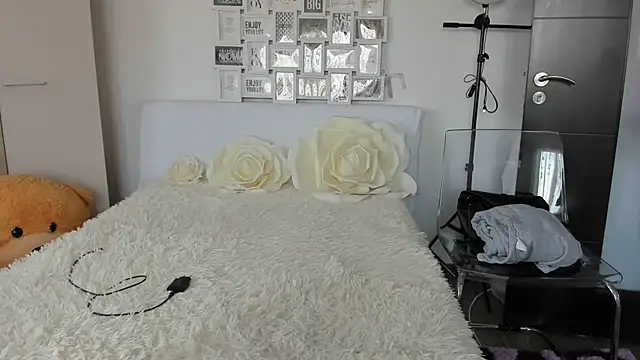 sweetemy4u online show from 01-08-25, 07:45