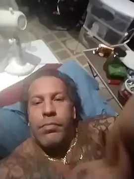 Snapshot of trucker1979 chatting on 10-05-25, 12:36 trucker1979 online show from 10-05-25, 12:36