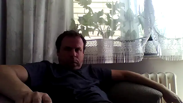 grzes19763 online show from 05-20-26, 09:37