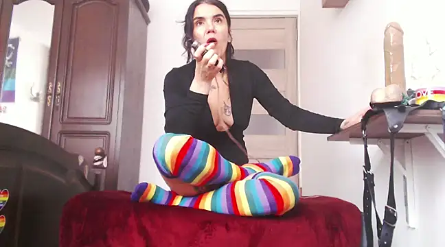 Goddess Inanna online show from 02-05-25, 01:11