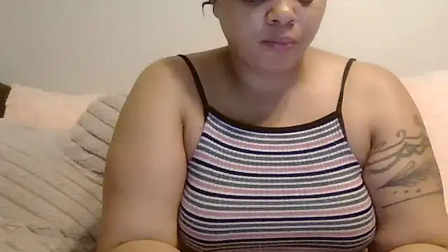 Snapshot of beautylovess chatting on 09-11-25, 09:37 beautylovess online show from 09-11-25, 09:37