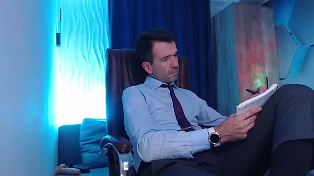 SteveTiger online show from 10-19-25, 03:45