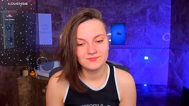 MelindaTin online show from 05-11-26, 01:11
