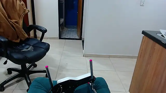 Ixchel Anaid online show from 02-08-25, 03:41