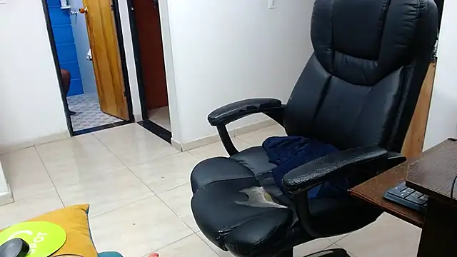 Ixchel Anaid online show from 02-09-25, 12:49