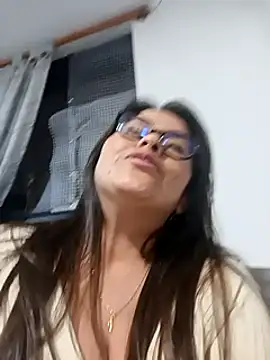 Ixchel Anaid online show from 02-09-25, 03:53
