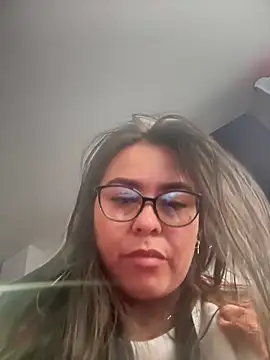 Ixchel Anaid online show from 12-18-25, 02:23