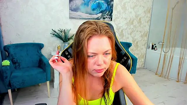 Strawberrye online show from 06-16-26, 04:37