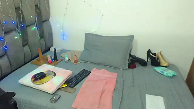 Snapshot of Tits__sweet chatting on 01-30-25, 11:34 Tits sweet online show from 01-30-25, 11:34