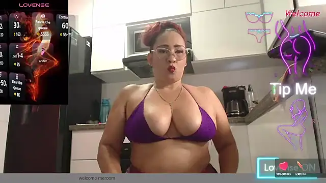 Snapshot of Tits__sweet chatting on 03-20-25, 04:53 Tits sweet online show from 03-20-25, 04:53