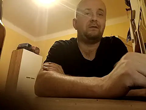 MrWhitePL online show from 12-27-24, 11:31