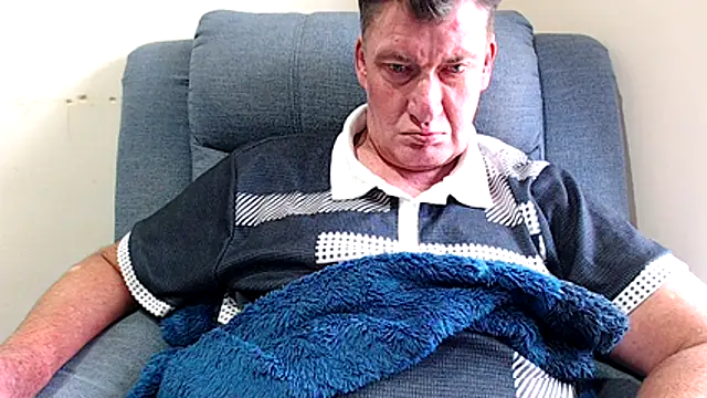 Snapshot of camone11@xh chatting on 03-01-26, 04:58 camone11xh online show from 03-01-26, 04:58