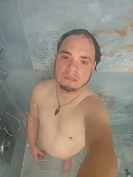 Snapshot of latinoflpr chatting on 02-20-26, 01:46 latinoflpr online show from 02-20-26, 01:46