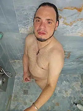 Snapshot of latinoflpr chatting on 03-07-26, 01:35 latinoflpr online show from 03-07-26, 01:35