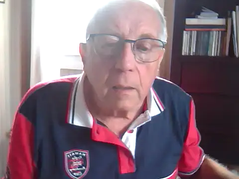 Snapshot of johnjohn622662 chatting on 09-28-25, 02:55 johnjohn622662 online show from 09-28-25, 02:55