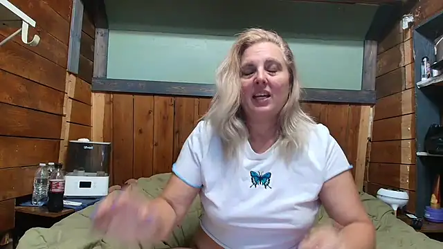 lisaxlovexxx online show from 06-21-26, 02:25