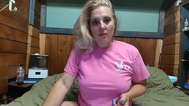 lisaxlovexxx online show from 06-22-26, 08:06