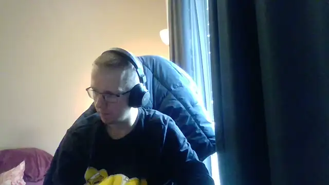 David250692 online show from 10-29-25, 10:28