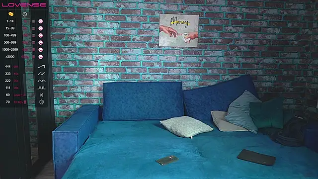 mark normal online show from 01-12-25, 11:04