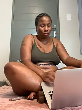 CurvyDesire1 online show from 02-04-25, 09:28