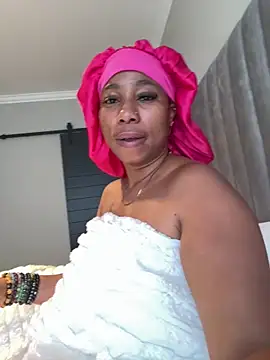 CurvyDesire1 online show from 05-12-26, 06:43