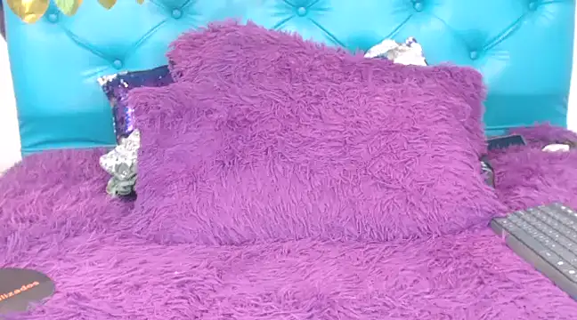 SARAWILLS online show from 01-23-25, 02:07