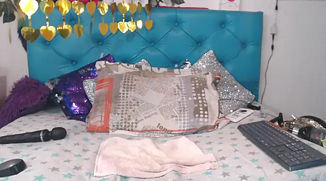 SARAWILLS online show from 02-04-25, 04:39