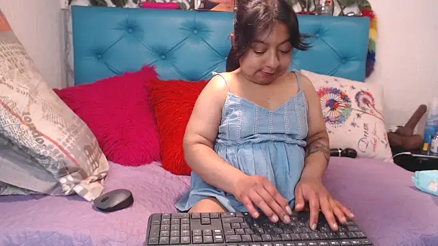 SARAWILLS online show from 09-13-25, 02:17