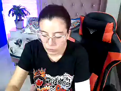 annyfischer online show from 03-19-25, 09:49