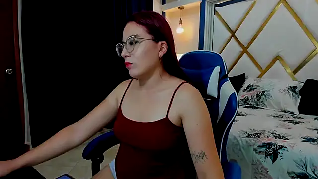 annyfischer online show from 09-17-25, 03:41