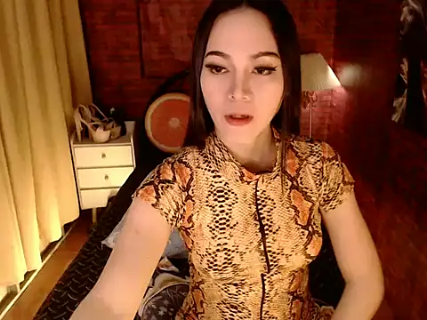 Yoshidashemale online show from 11-15-25, 11:40