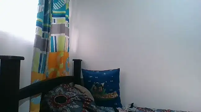 Snapshot of alisterxxx chatting on 12-19-24, 11:39 alisterxxx online show from 12-19-24, 11:39