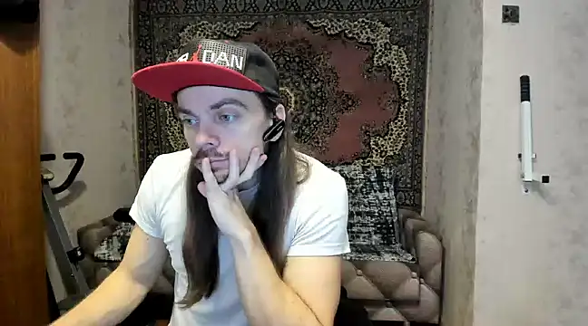 Marrymepls online show from 12-21-24, 04:19