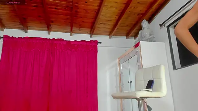 emily hornett online show from 02-28-26, 03:18