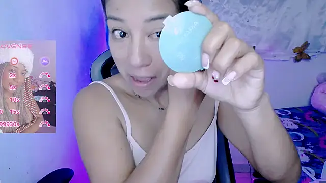 ninatiny online show from 01-18-26, 11:14