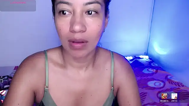 ninatiny online show from 06-25-26, 12:42