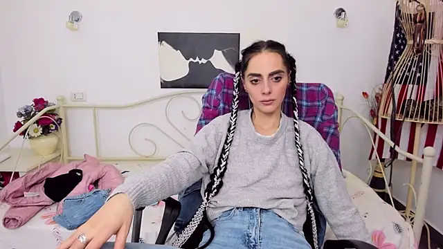 Snapshot of jessystarr chatting on 02-16-25, 03:26 jessystarr online show from 02-16-25, 03:26
