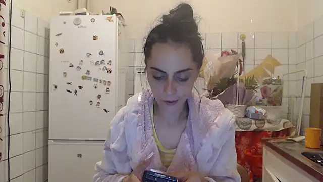 Snapshot of jessystarr chatting on 09-09-25, 01:05 jessystarr online show from 09-09-25, 01:05