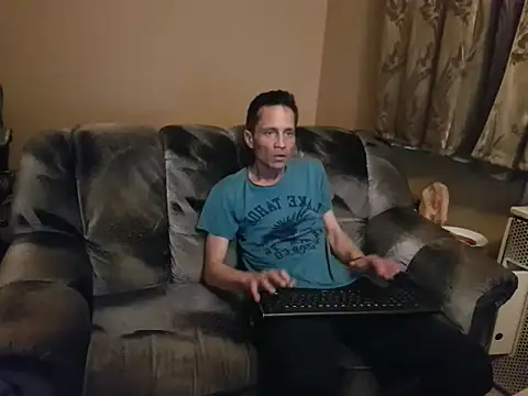 sanderson83 online show from 03-21-25, 06:07