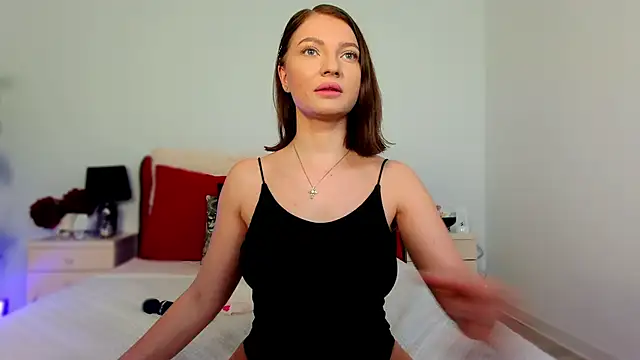 Snapshot of SashaRizz chatting on 04-15-26, 05:03 SashaRizz online show from 04-15-26, 05:03