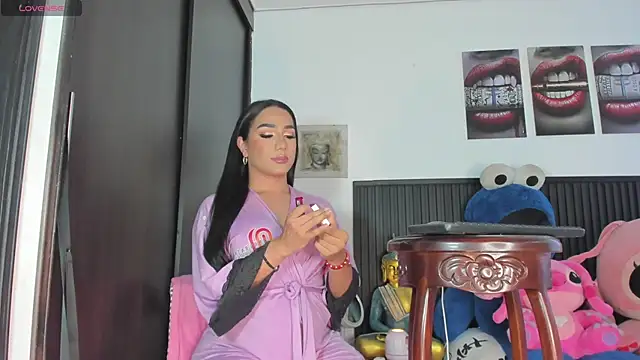 Snapshot of KATALINA_HOT_TS chatting on 04-19-26, 07:05 KATALINA HOT TS online show from 04-19-26, 07:05