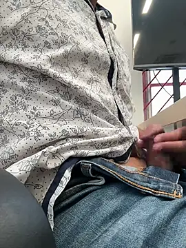 Snapshot of knobhead2020 chatting on 04-06-26, 06:03 knobhead2020 online show from 04-06-26, 06:03