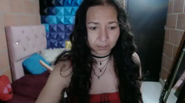Snapshot of katifoxx chatting on 12-18-24, 10:13 katifoxx online show from 12-18-24, 10:13