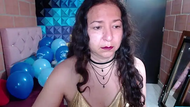 Snapshot of katifoxx chatting on 12-23-24, 07:41 katifoxx online show from 12-23-24, 07:41