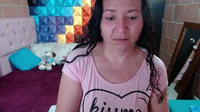 Snapshot of katifoxx chatting on 01-10-25, 09:10 katifoxx online show from 01-10-25, 09:10